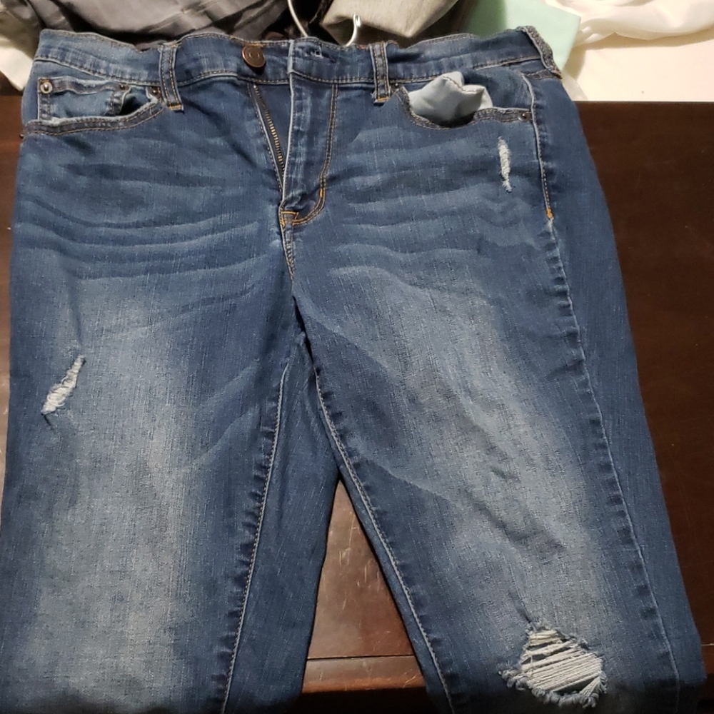 Aeropostle distressed Jean's